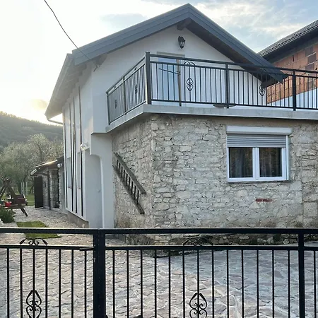 Stone House Ripac *